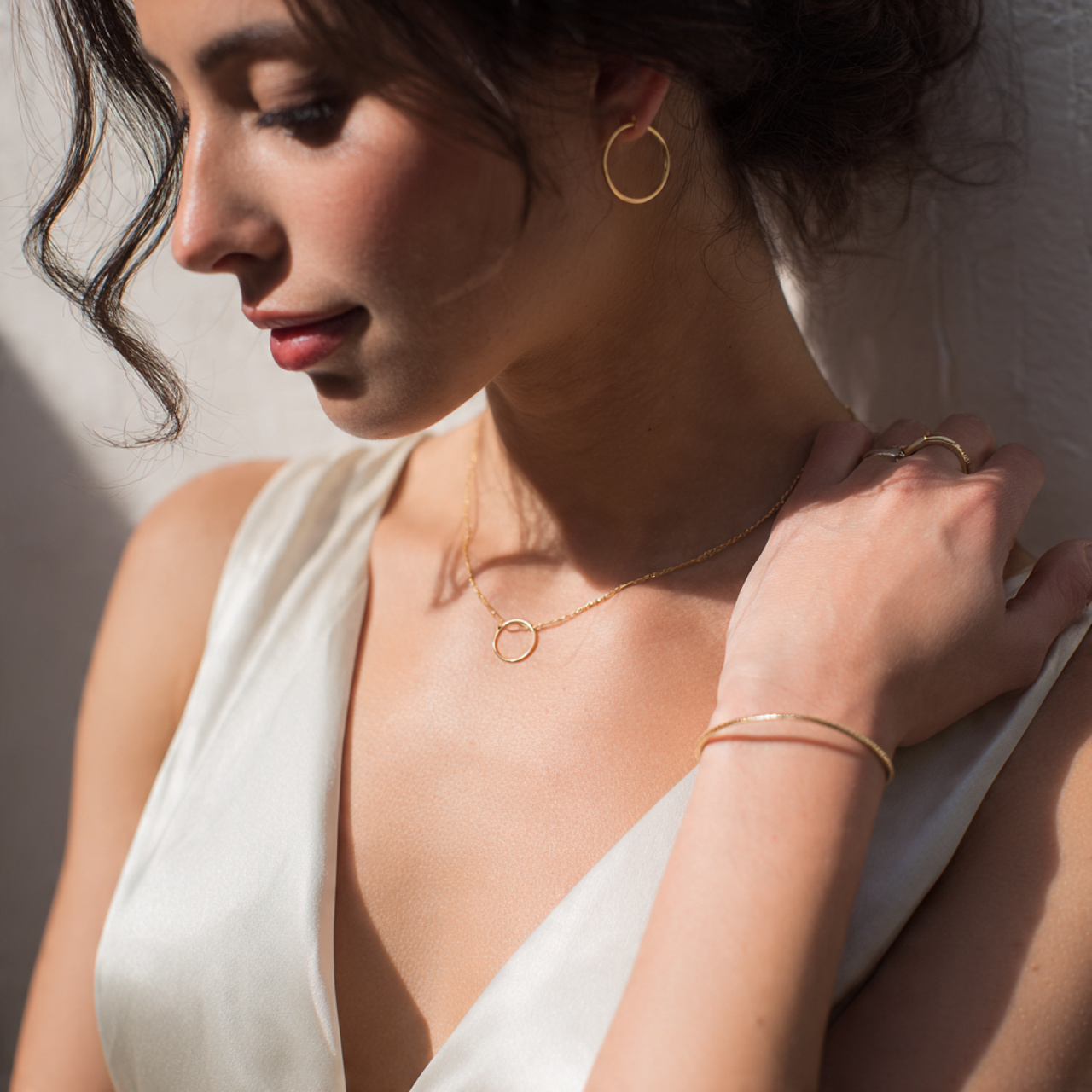 Jewelry That Complements, Not Dominates