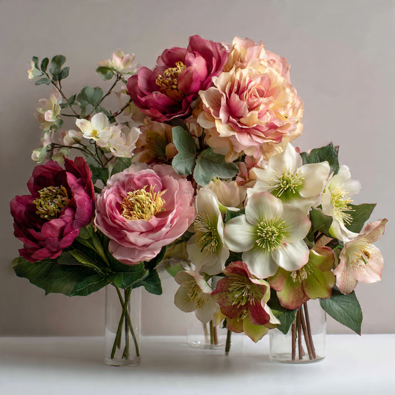 How to Choose Wedding Flowers: 20 Ideas for Selecting the Perfect Blooms 3 Considering the Season of Your Wedding